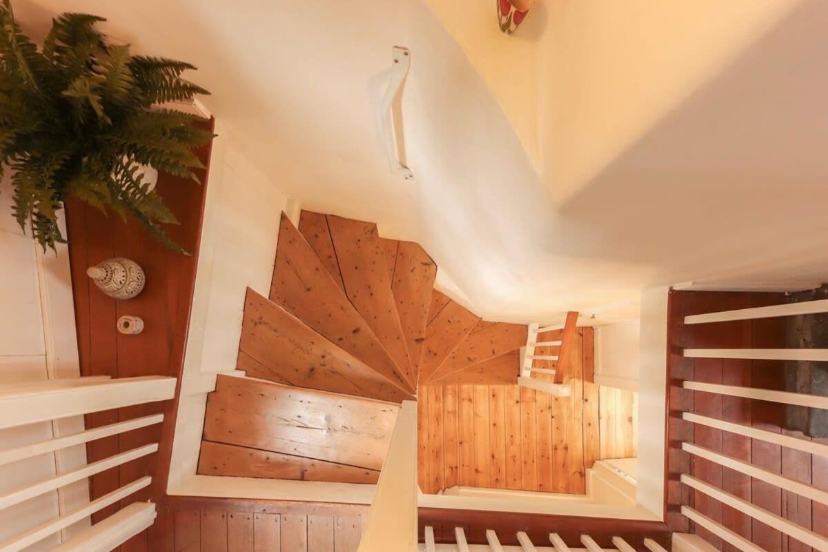 Christmas Steps Quirky 2 Bed - Hopewell Bristol